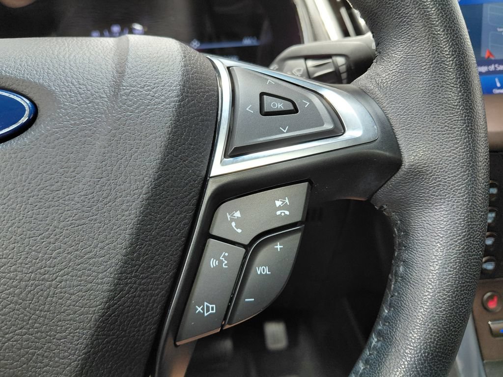 Certified 2020 Ford Edge Titanium AWD/4WD image 37