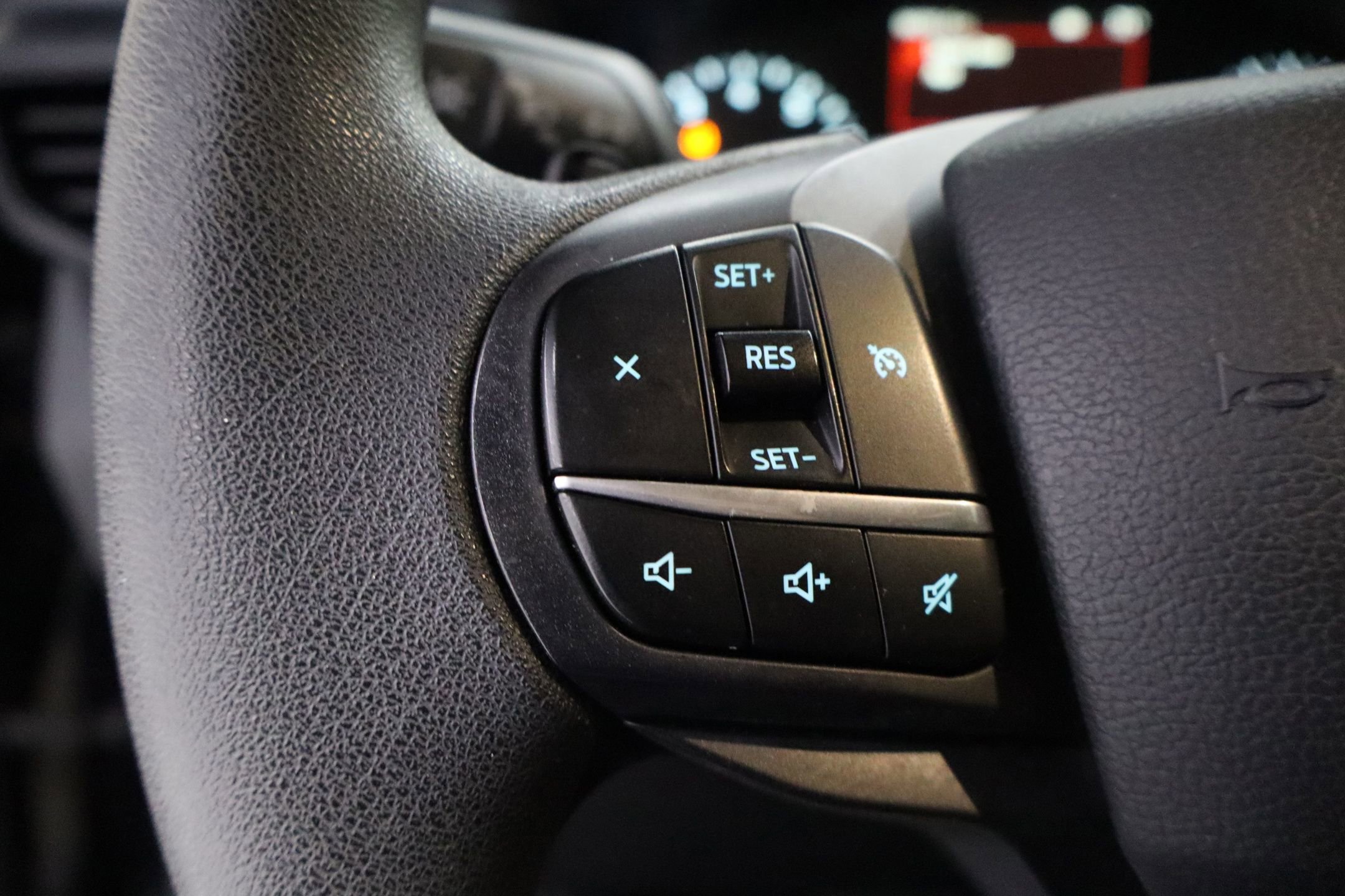 Certified 2020 Ford Explorer 2WD image 17