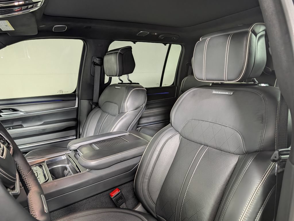 Used 2024 Jeep Grand Wagoneer L Series II w/ Quick Order Packagew 28T AWD/4WD image 26