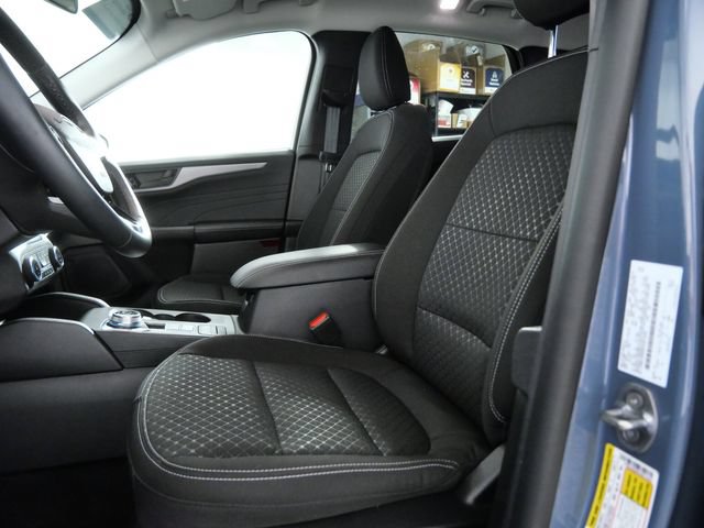 Certified 2023 Ford Escape Active AWD/4WD image 17