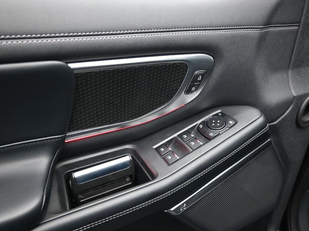 Certified 2025 Ford Expedition Platinum w/ Stealth Appearance Package image 38