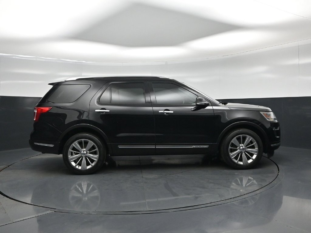 Certified 2018 Ford Explorer Limited AWD/4WD image 22