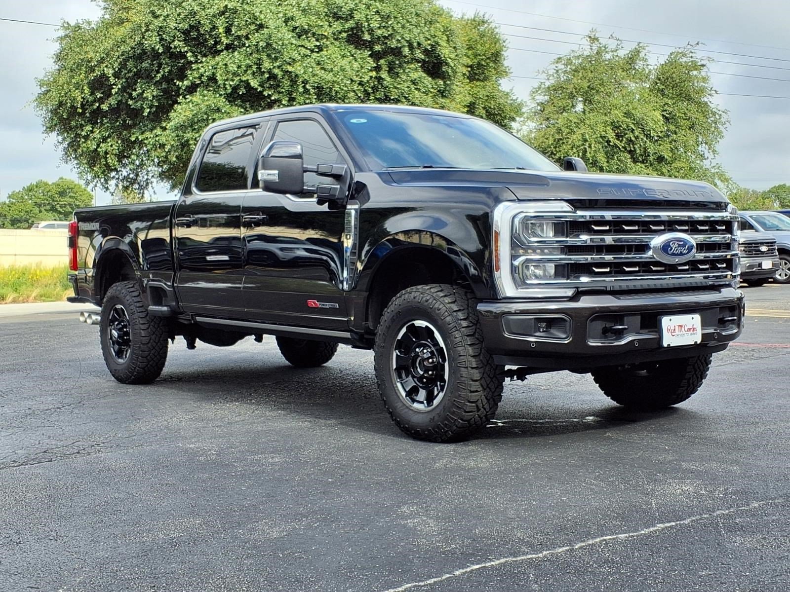 Certified 2025 Ford F250 King Ranch w/ Tremor Off-Road Package AWD/4WD image 4