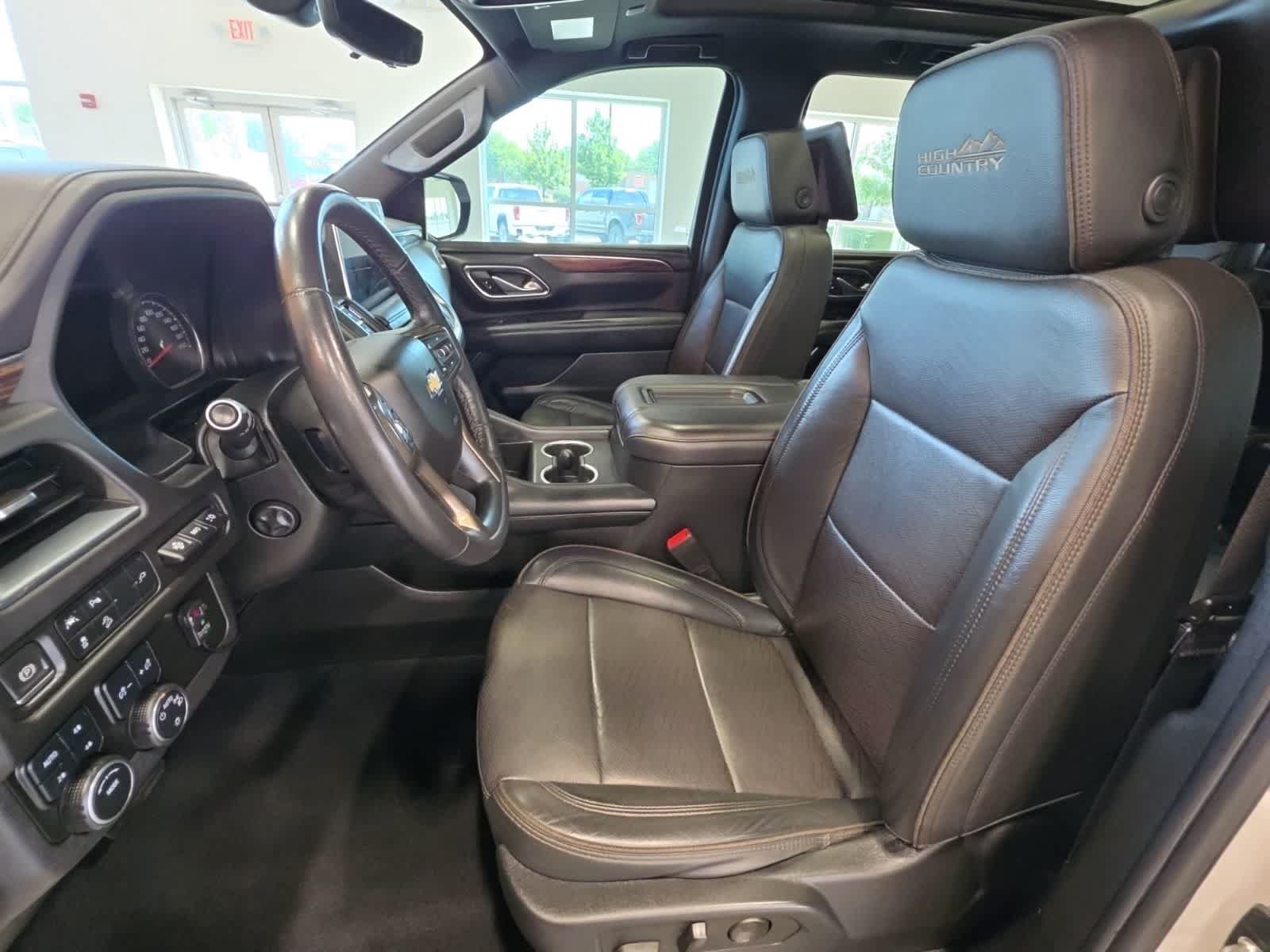 Used 2021 Chevrolet Suburban High Country AWD/4WD image 17