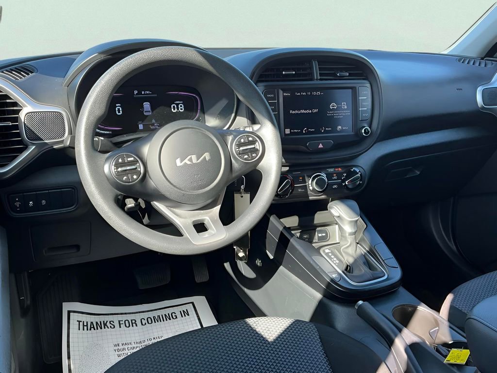 Used 2024 Kia Soul LX w/ Option Group 015 image 24