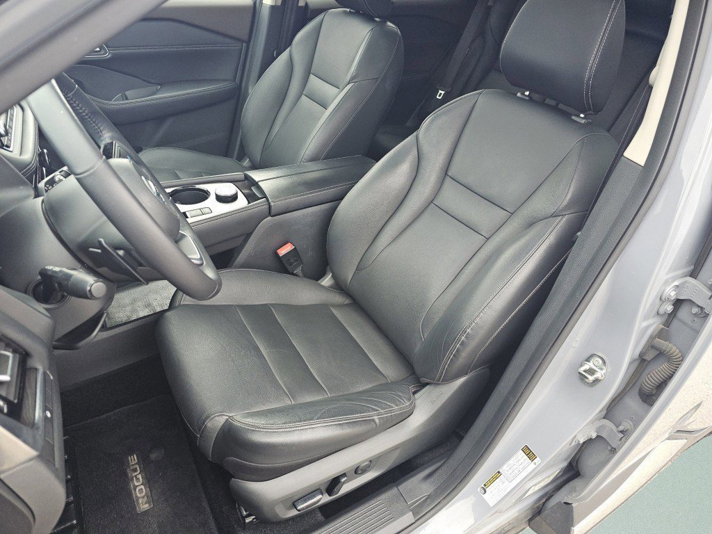 Used 2021 Nissan Rogue SL AWD/4WD image 12