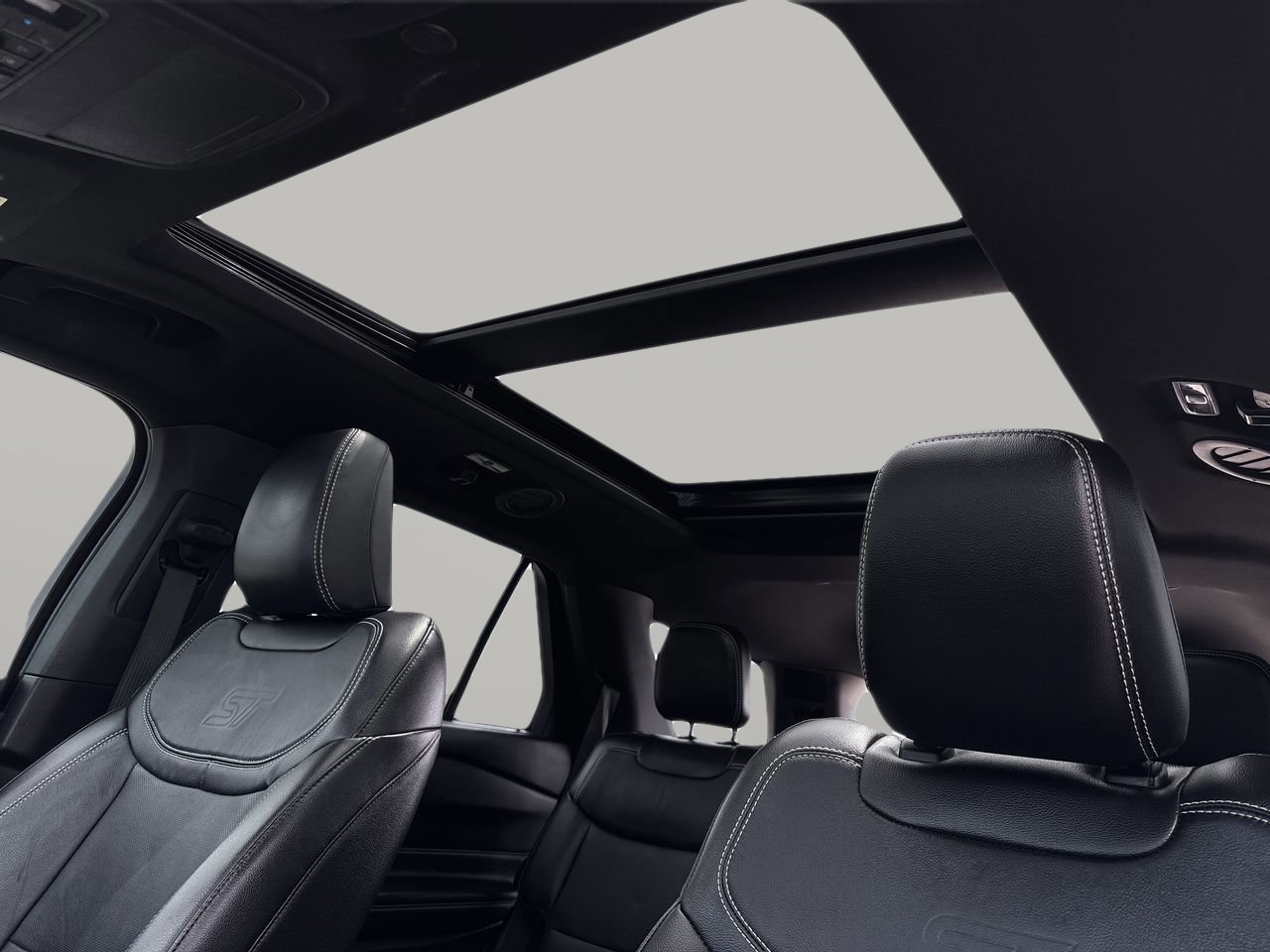 Certified 2023 Ford Explorer ST w/ Equipment Group 401A AWD/4WD image 28