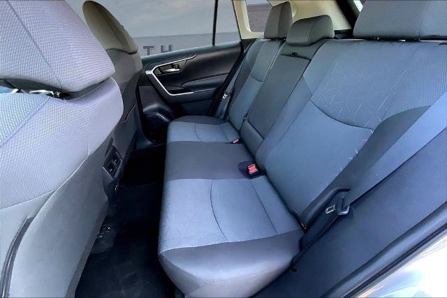 Used 2024 Toyota RAV4 XLE FWD image 22