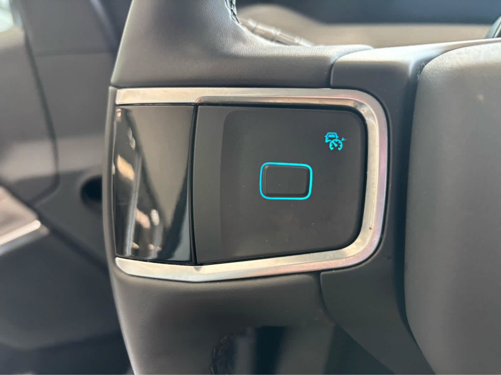 Certified 2025 Ford Expedition Active AWD/4WD image 18