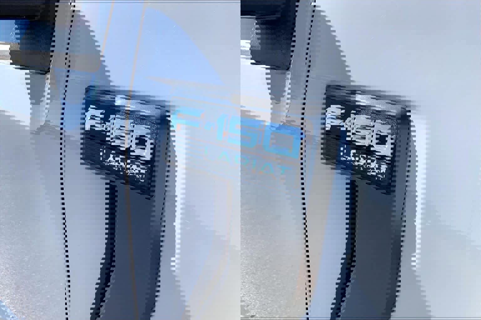 Certified 2023 Ford F150 Lariat w/ Equipment Group 502A High image 31