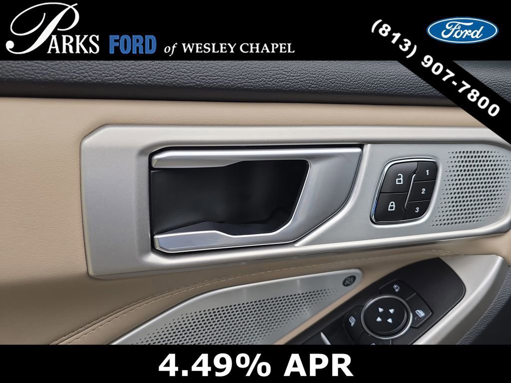Certified 2023 Ford Explorer Limited w/ Limited Technology Package image 18
