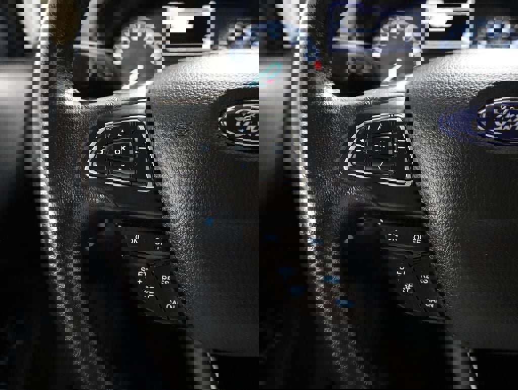 Certified 2018 Ford EcoSport SE w/ Interior Protection Package image 21