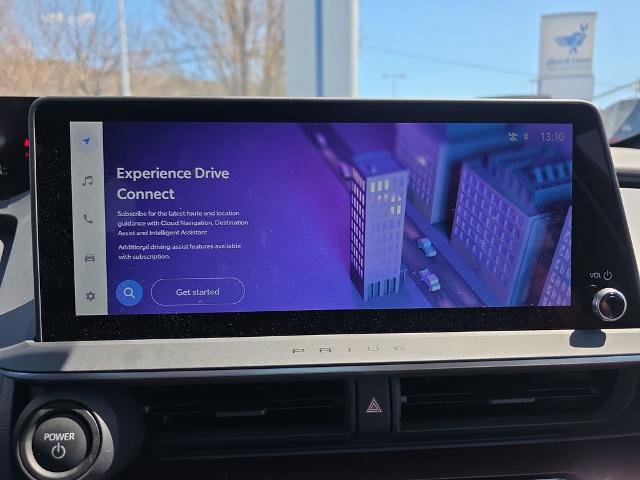 Used 2025 Toyota Prius Plug-In Hybrid w/ Limited Premium Package image 33