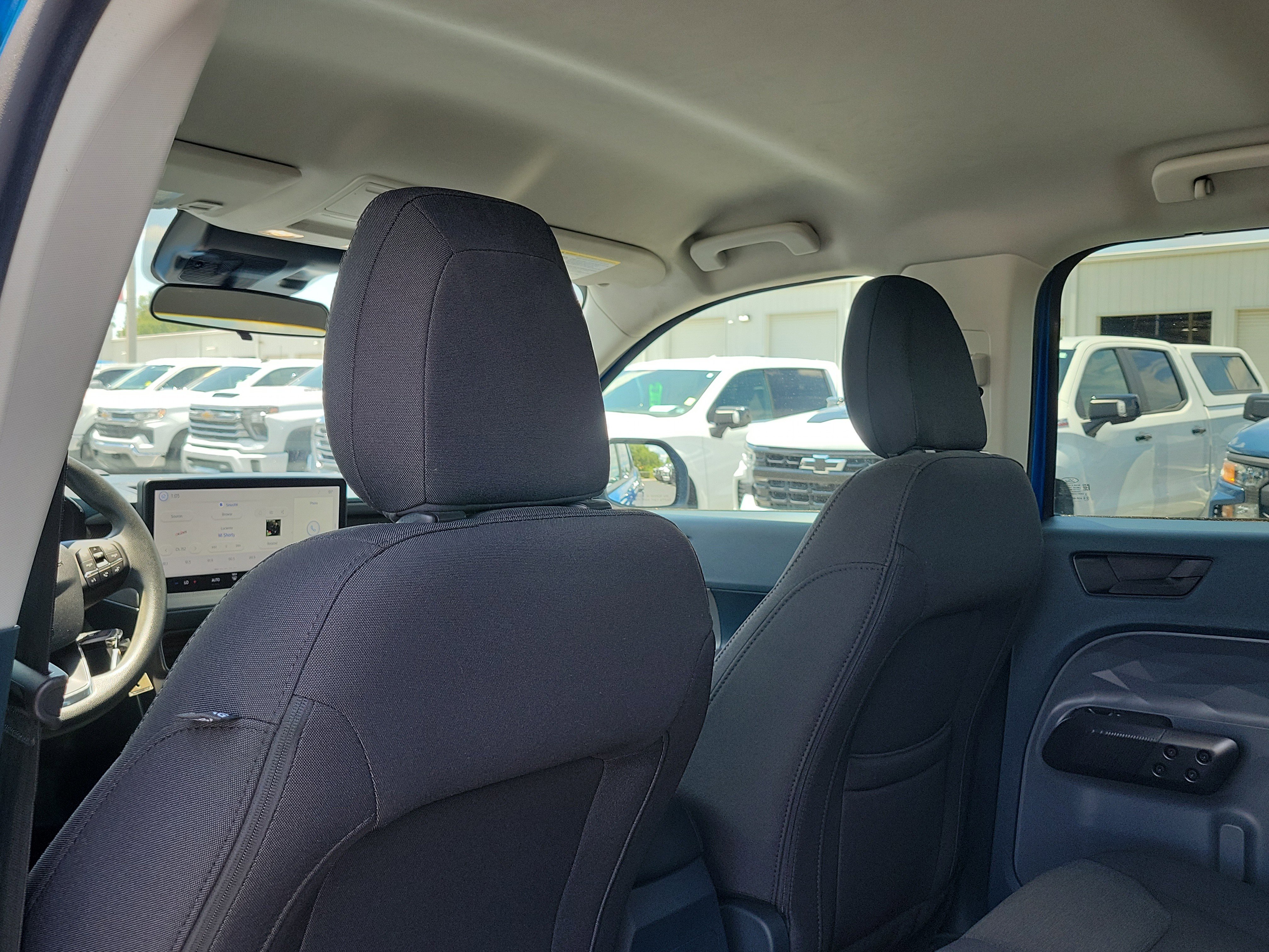 Certified 2025 Ford Maverick XL FWD image 12