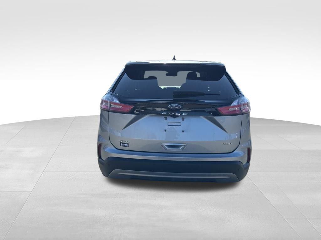 Certified 2024 Ford Edge SEL image 4