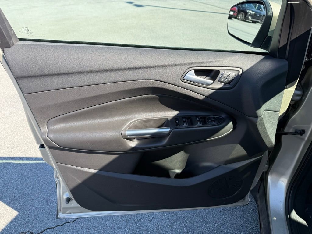 Certified 2018 Ford Escape Titanium w/ Ford Safe & Smart Package AWD/4WD image 12