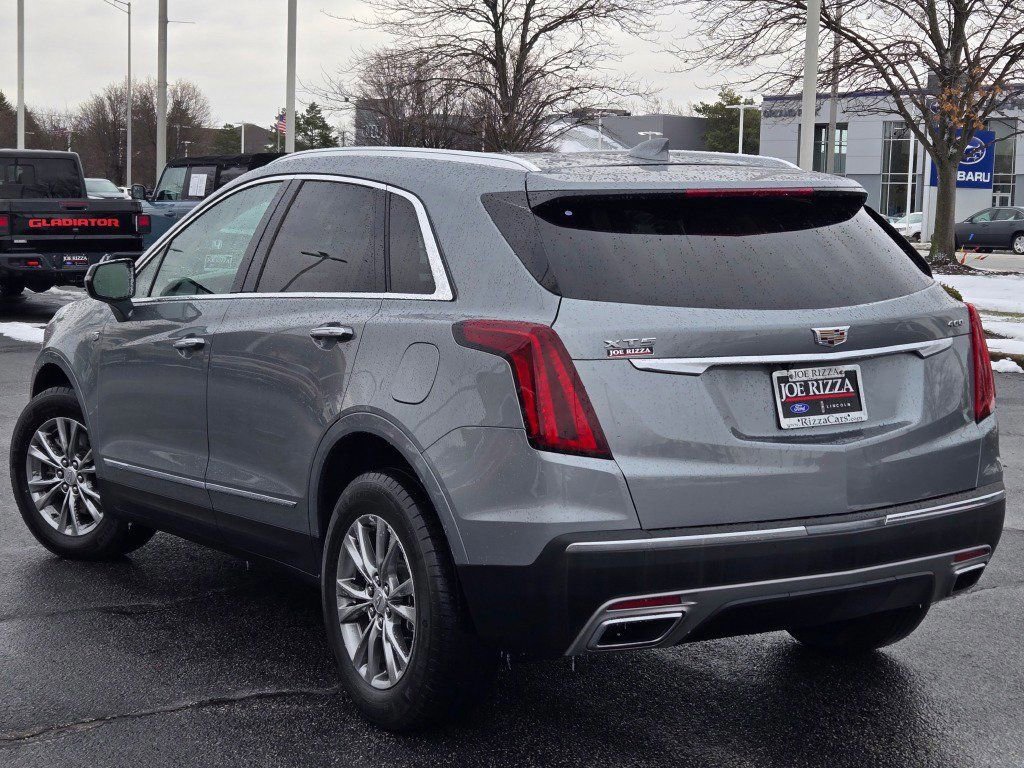 Used 2023 Cadillac XT5 Premium Luxury image 2