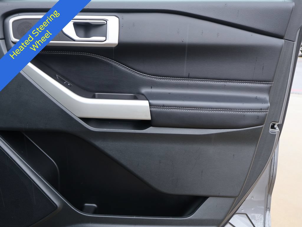 Certified 2023 Ford Explorer XLT w/ Equipment Group 202A AWD/4WD image 9