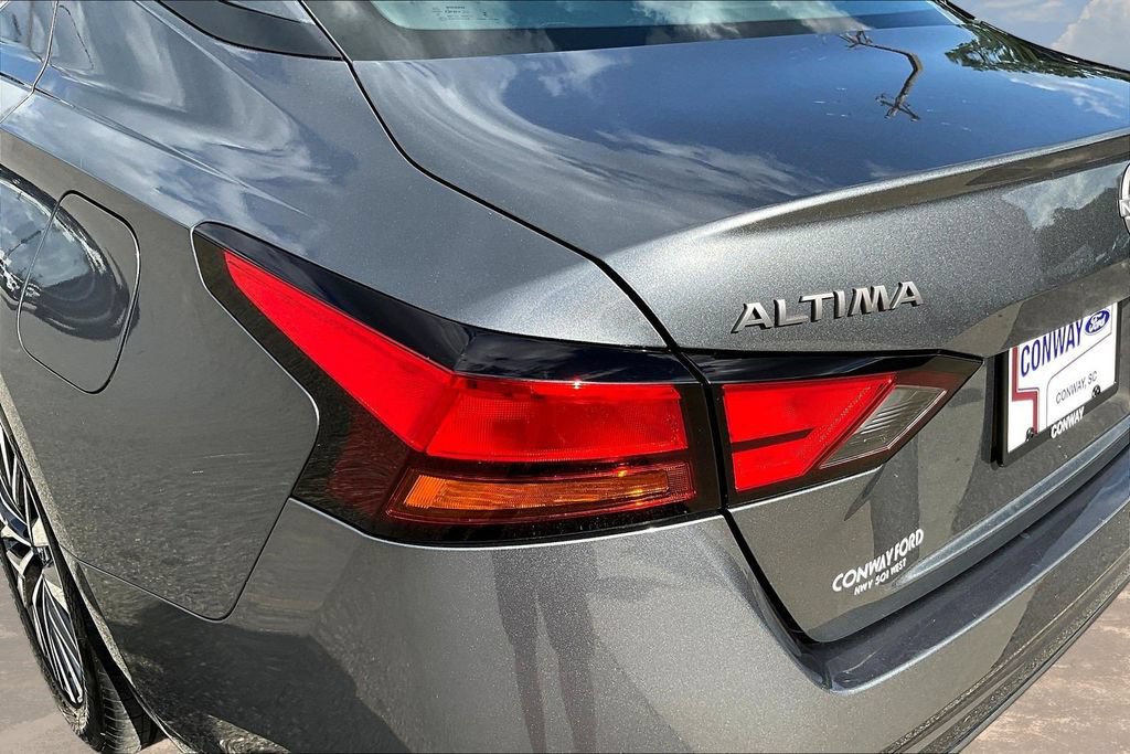 Used 2024 Nissan Altima 2.5 SV FWD image 24