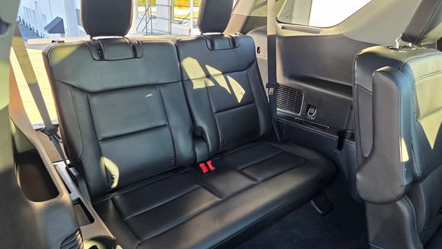 Certified 2023 Ford Explorer Limited w/ Limited Technology Package AWD/4WD image 32