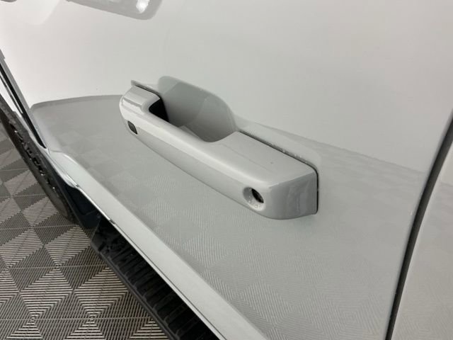 Certified 2025 Ford F350 Lariat w/ Black Appearance Package image 14