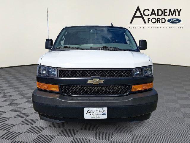 Used 2021 Chevrolet Express 2500 w/ Communications Package RWD image 2