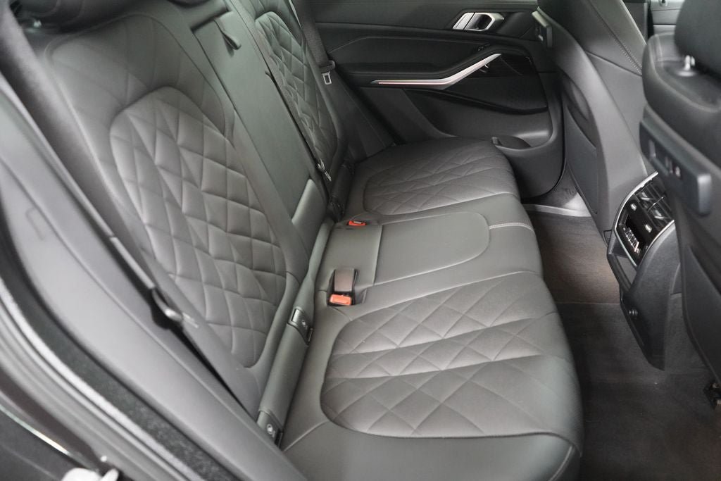 Used 2023 BMW X5 xDrive40i w/ Premium Package AWD/4WD image 28
