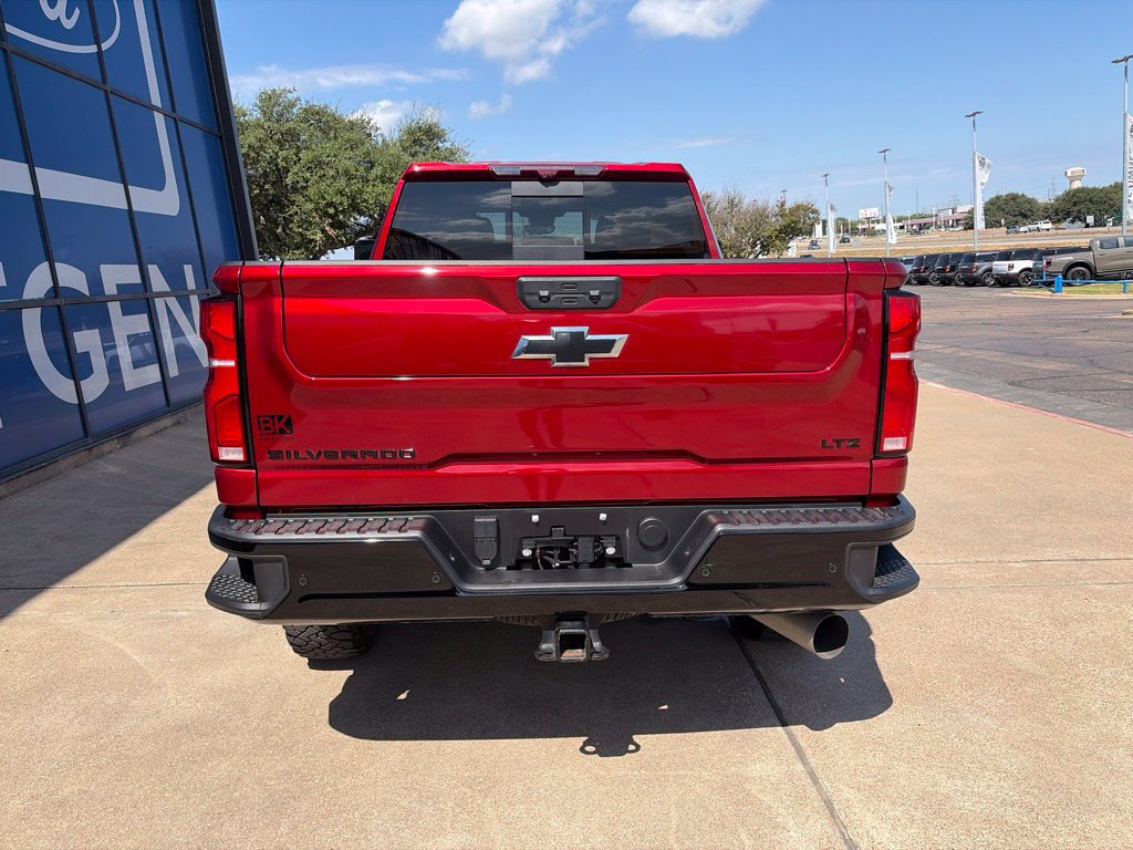 Used 2025 Chevrolet Silverado 2500 LTZ w/ Trail Boss Package AWD/4WD image 6