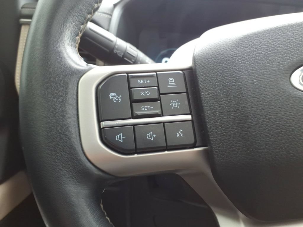 Certified 2023 Ford Expedition Limited AWD/4WD image 19