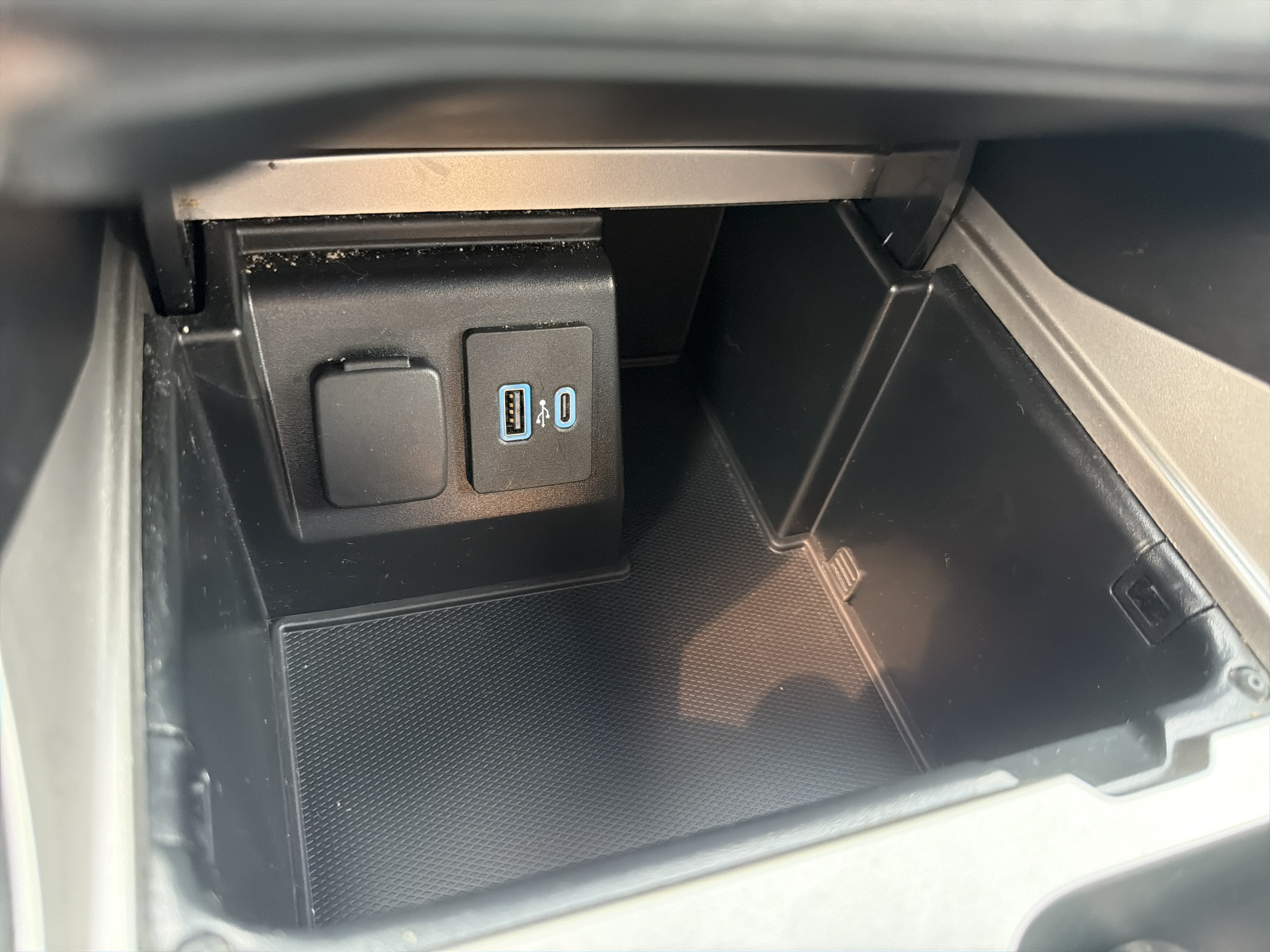 Certified 2020 Ford Explorer XLT AWD/4WD image 30