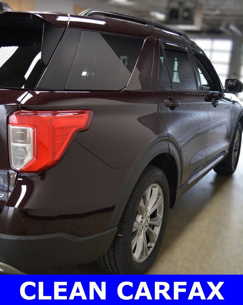 Certified 2022 Ford Explorer XLT w/ Equipment Group 202A image 5