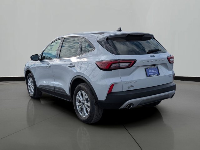 Certified 2025 Ford Escape Active w/ Cold Weather Package AWD/4WD image 2