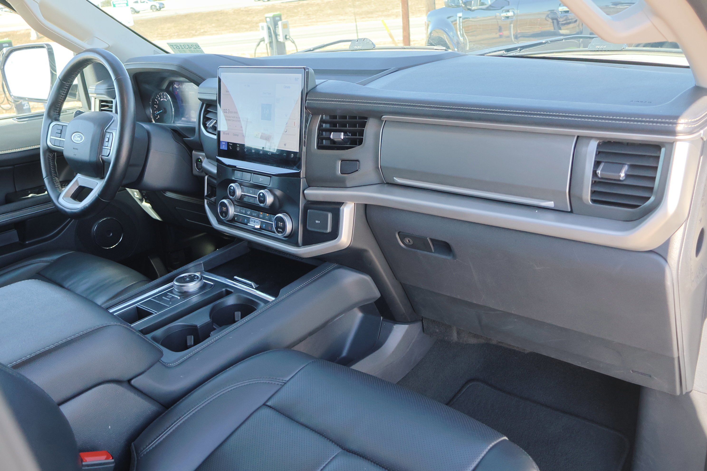 Certified 2024 Ford Expedition Max XLT image 43
