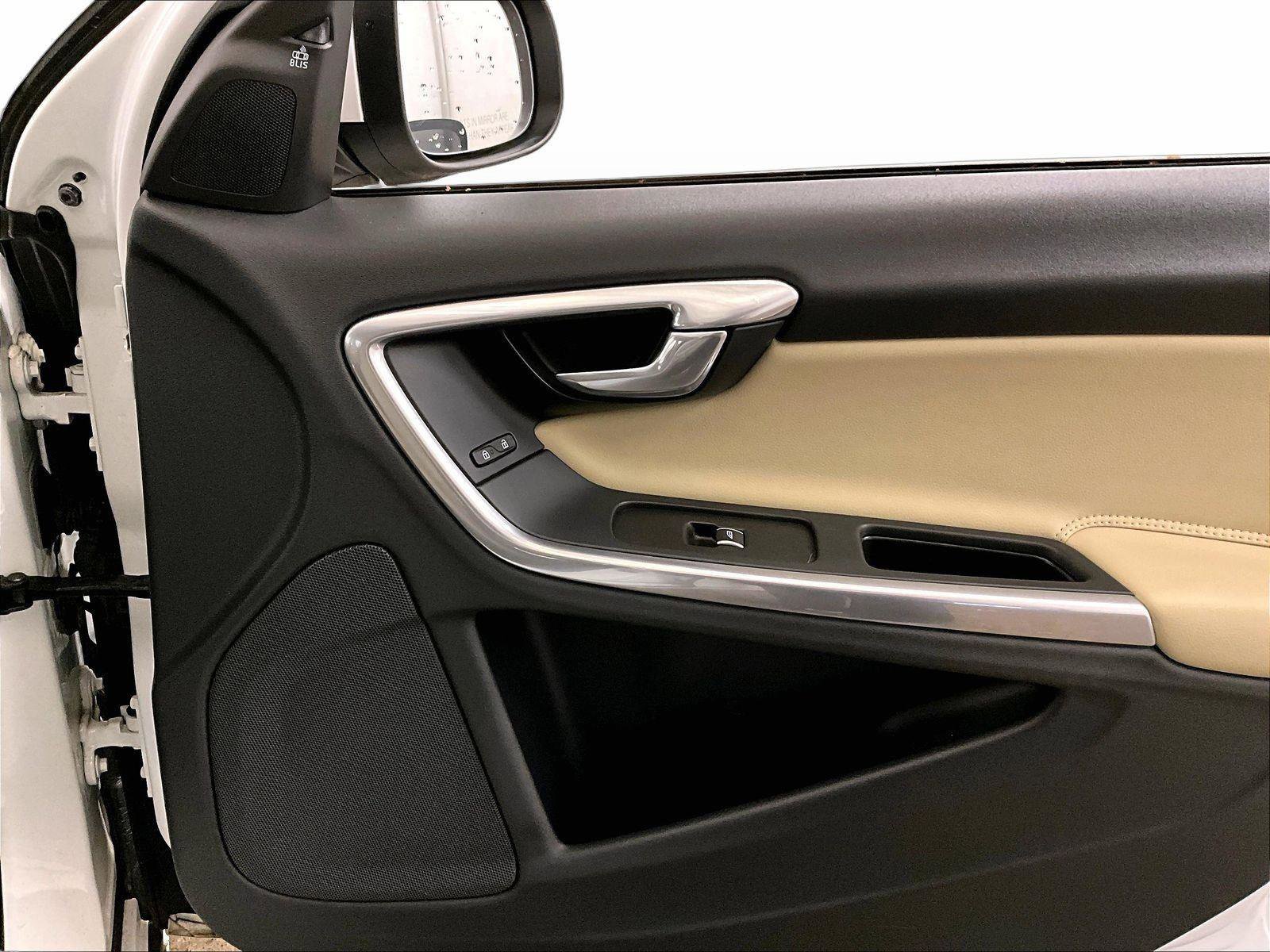 Used 2017 Volvo S60 T5 Inscription AWD/4WD image 23
