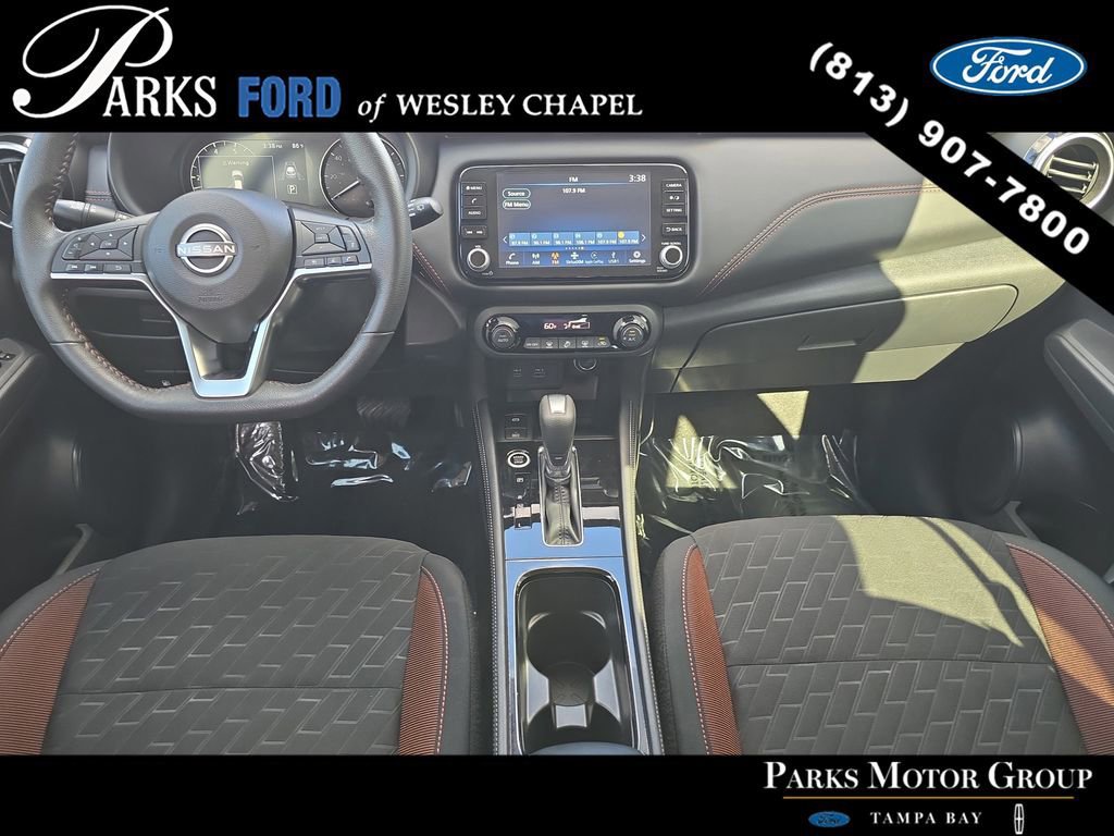 Used 2024 Nissan Kicks SR image 10