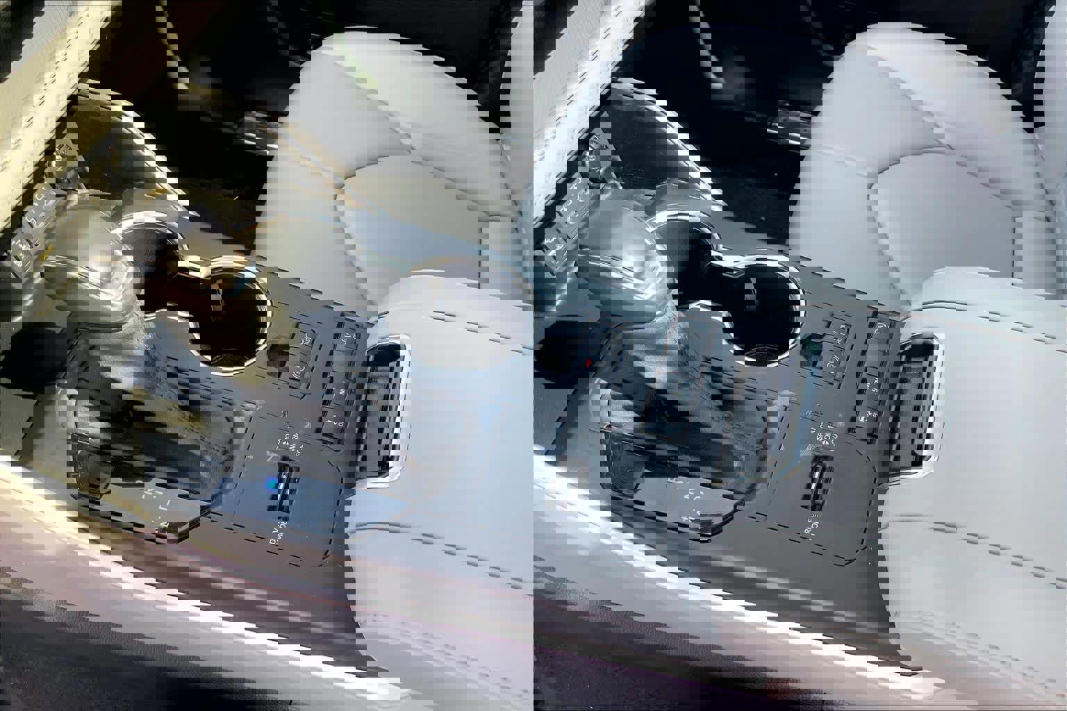 Used 2022 Toyota Highlander XLE image 17