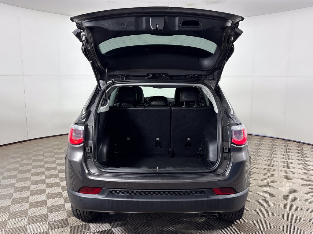 Used 2018 Jeep Compass Limited w/ Navigation Group FWD image 23