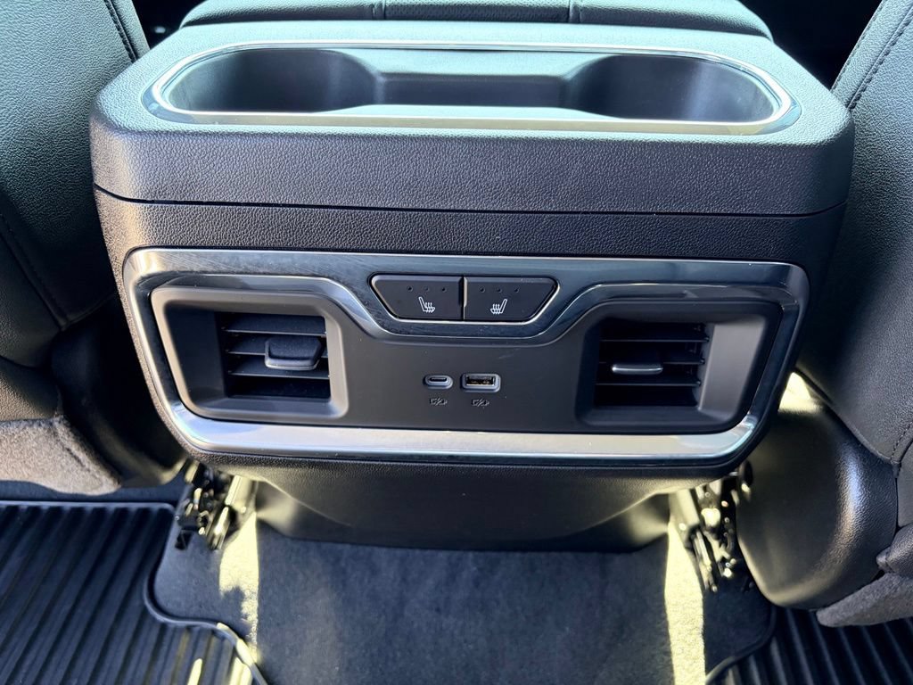Used 2026 Chevrolet Silverado 2500 LTZ w/ LTZ Premium Package AWD/4WD image 30