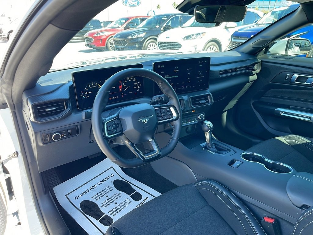 Certified 2025 Ford Mustang Coupe image 11