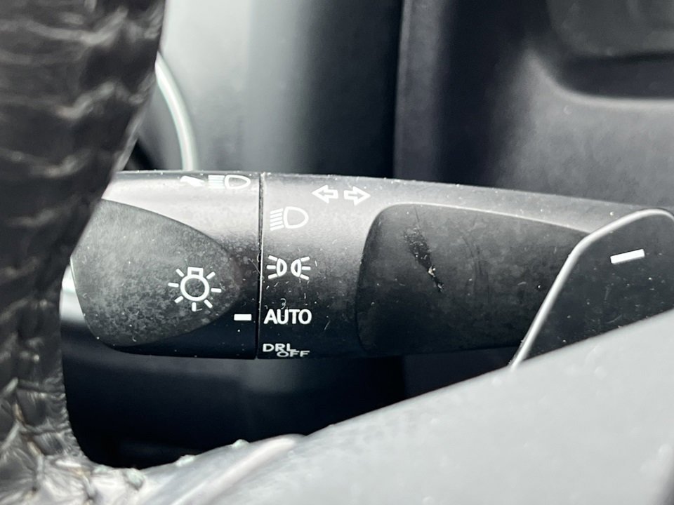 Used 2017 Toyota Corolla SE image 18