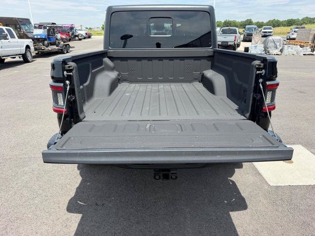 Used 2023 Jeep Gladiator Rubicon w/ LED Lighting Group AWD/4WD image 7