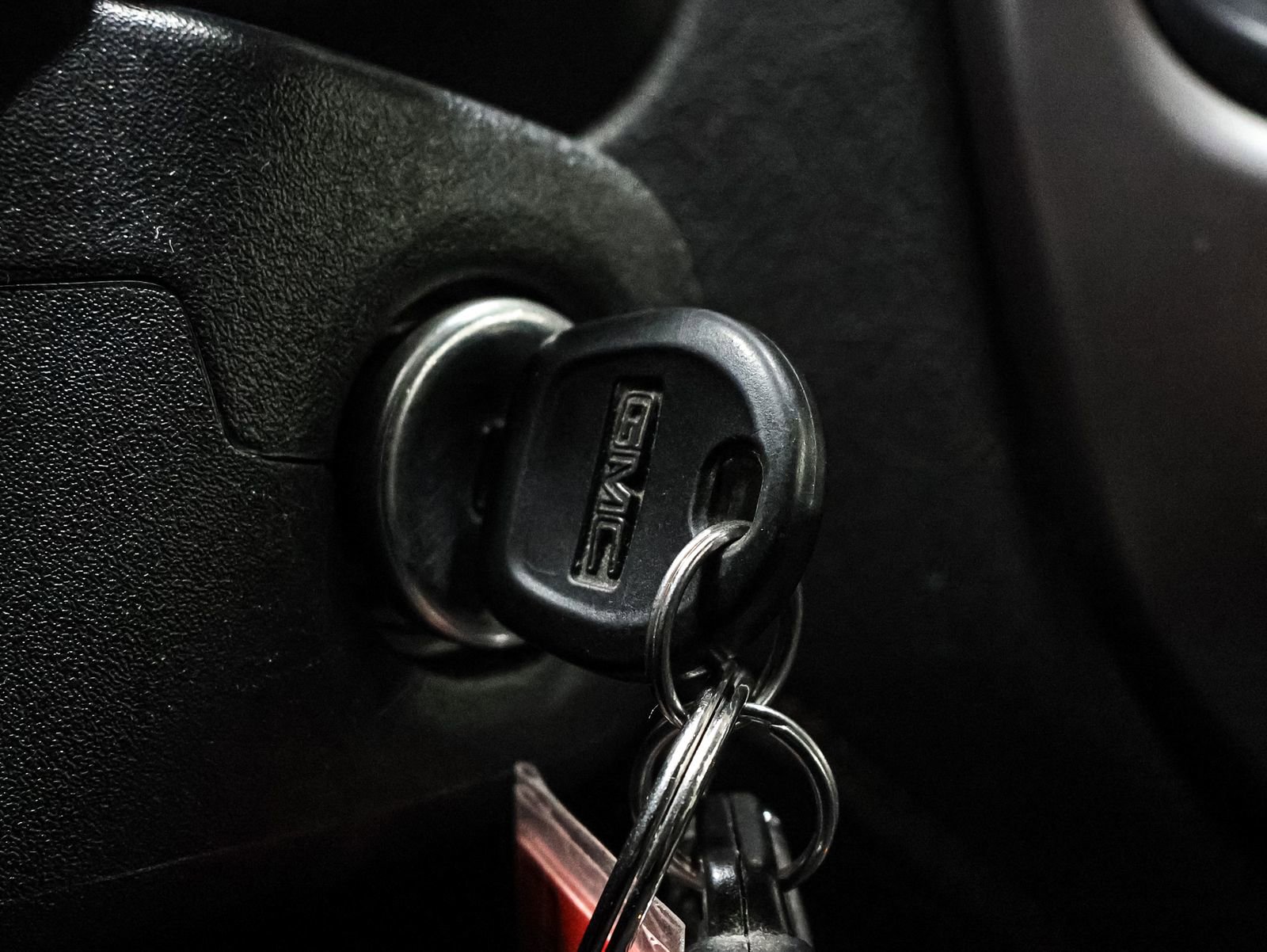 Used 2021 GMC Canyon AT4 image 37