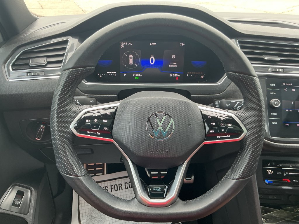 Used 2022 Volkswagen Tiguan SE R-Line AWD/4WD image 26