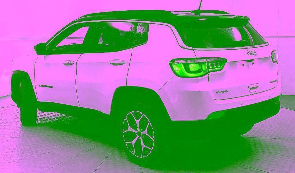 Used 2025 Jeep Compass Limited AWD/4WD image 4