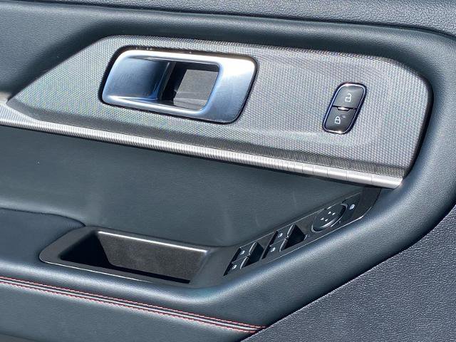 Certified 2025 Ford Explorer ST-Line image 19