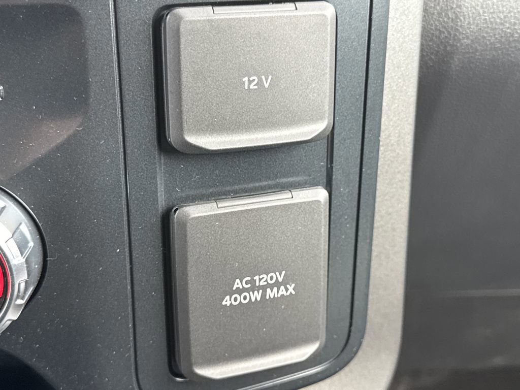 Certified 2025 Ford F150 Lariat w/ Equipment Group 501A Mid image 38