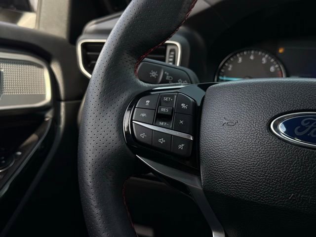 Certified 2024 Ford Explorer ST-Line w/ Class IV Trailer Tow Package image 11