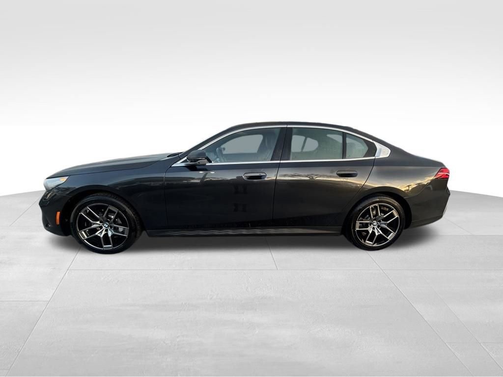 Used 2026 BMW 530i image 8