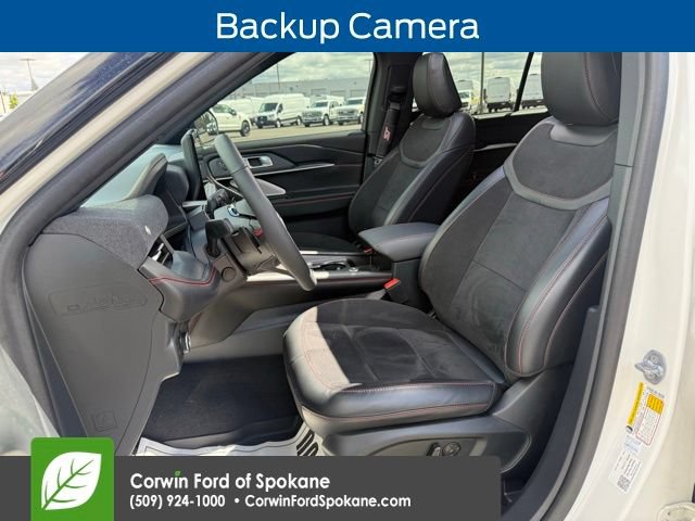 Certified 2025 Ford Explorer ST AWD/4WD image 3
