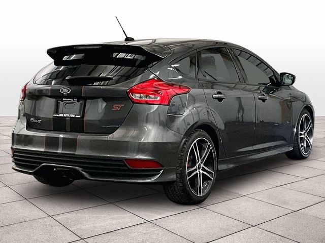 Certified 2017 Ford Focus ST FWD image 11